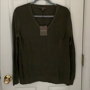 Tommy bahama v neck sweater
